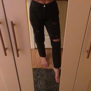 Abercrombie black boyfriend ripped jeans!